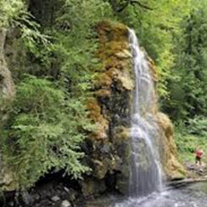 Hostellerie du grand duc cascade Gincla
