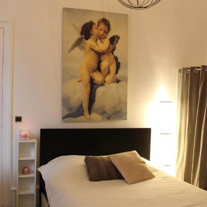 CHAMBRES-GUEBWILLER-Chambre-Double-avec-Salle-de-Bains-Privative-Séparée-2-personnes-La-Chambre