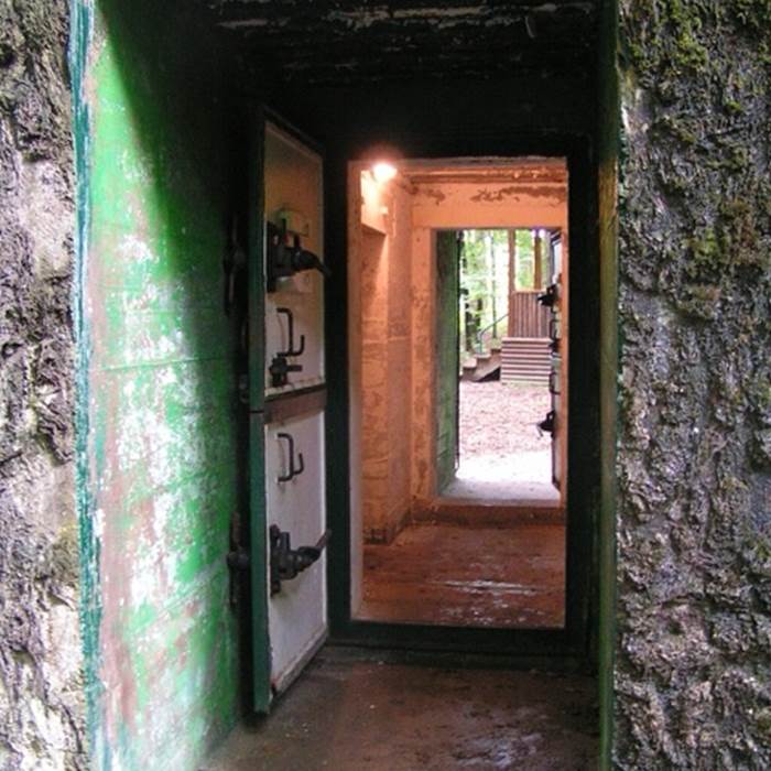 Le Bunker d'Hitler à Bruly-de-Pesche - Crédit : Wikipedia, Stefan Kühn
