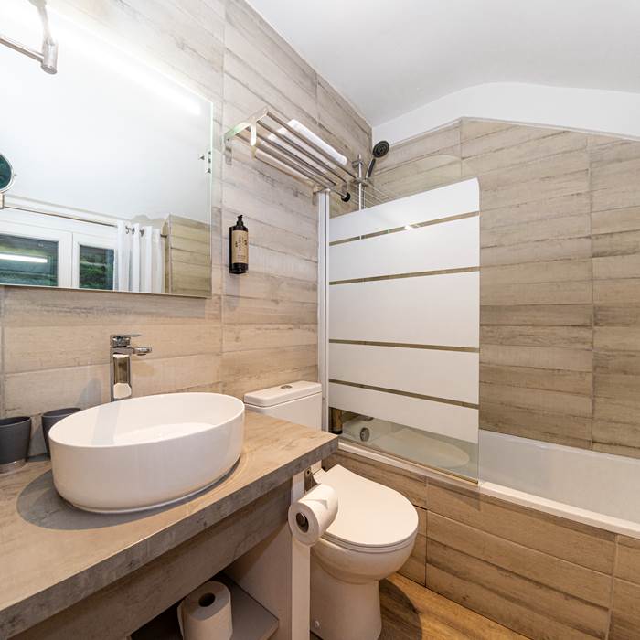 Hôtel Alphée - Barèges Tourmalet - Salle de Bain - Vue Montagne (6)