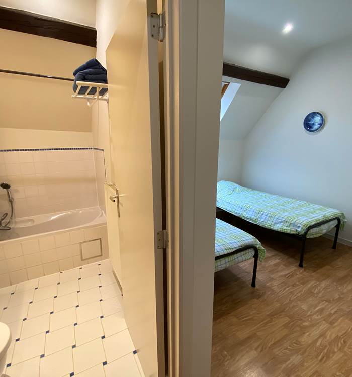 Vue d'ensemble chambre triple_1