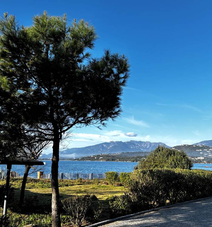 vue-residence-benedettu-mer-montagne