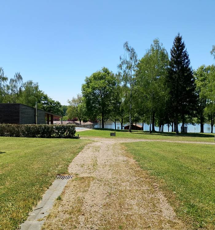 allée vers accueil