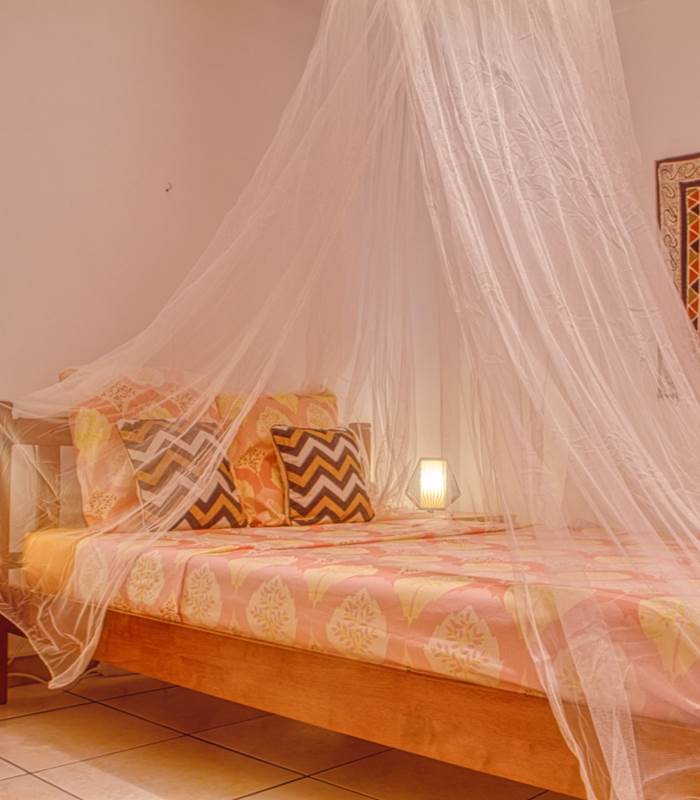 27_JBH_9279-img-around