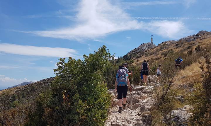 Montée à la Sainte-Victoire - Youcamp Outdoor
