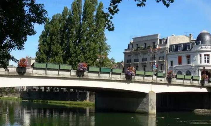 vue d'un pont de ville