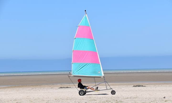 CHAR A VOILE YOUCAMP