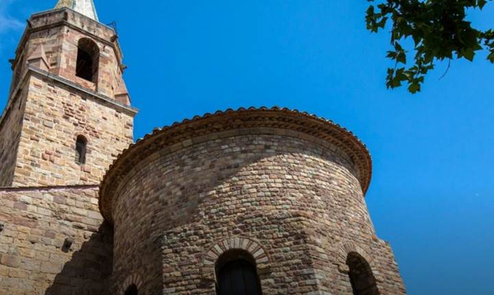 E´glise romane de Saint-Raphae¨l - Patrimoine historique du Var