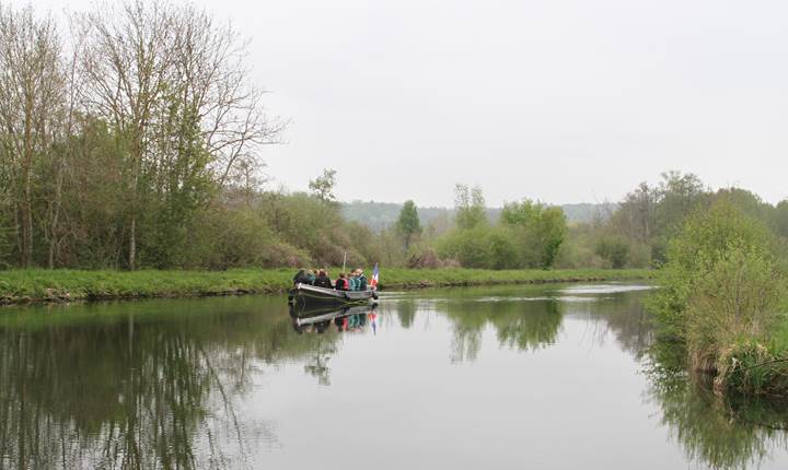 bateau à passagers sur la Somme