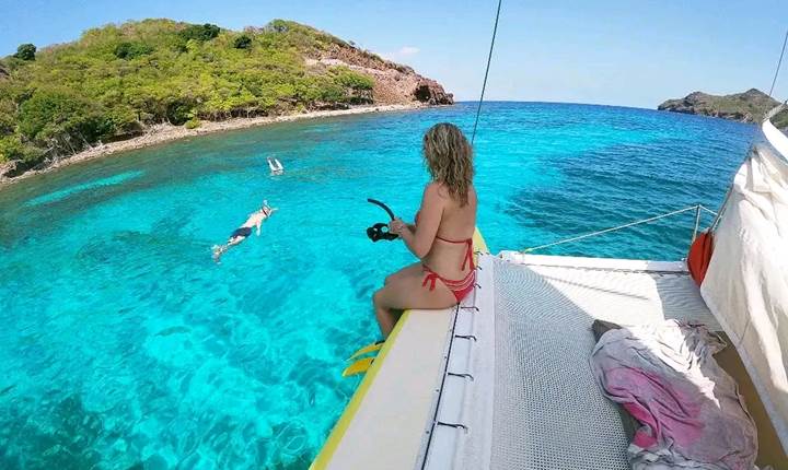 navigation-privee-catamaran-terre-de-haut