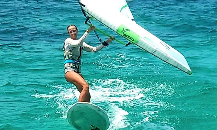 initiation-wingfoil-baie-des-saintes