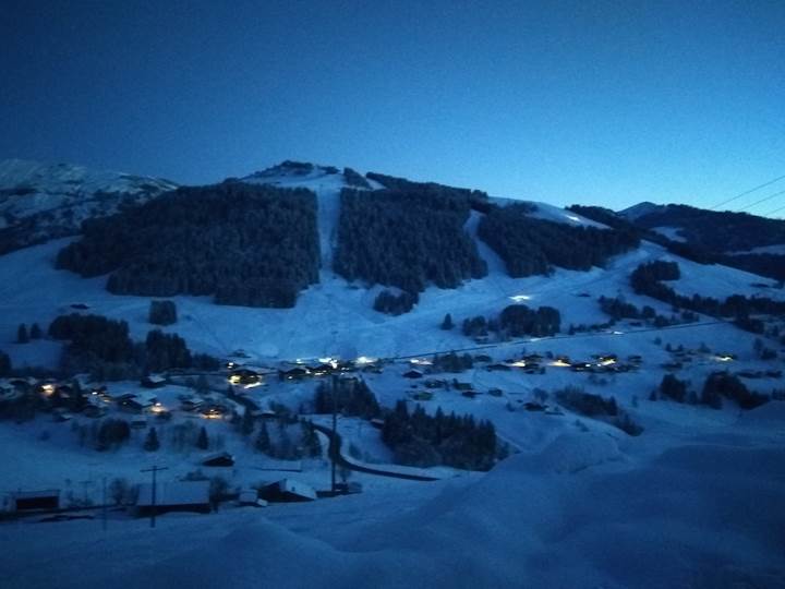 Vue sur les pistes depuis le Chalet Lachat