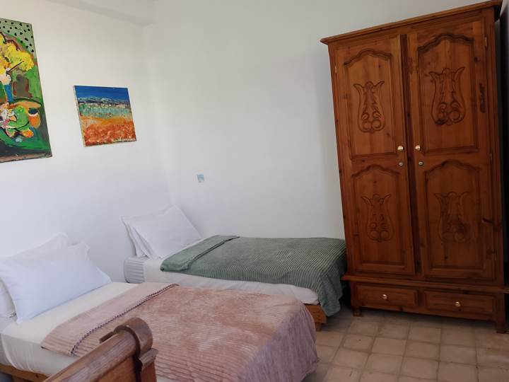 Chambres 1 & 2 Salle de Bain Partagé (3)