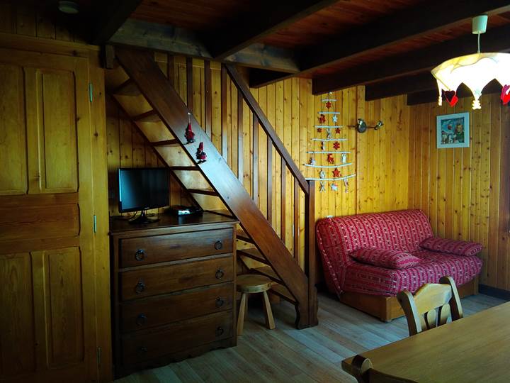 Séjour avec canapé bz