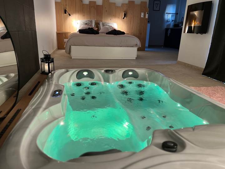 jacuzzi lit et cheminée LAB