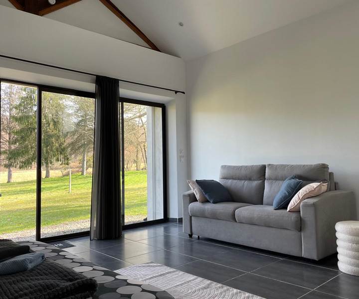 Chambre Pic du Midi - vue de la baie vitrée-presta