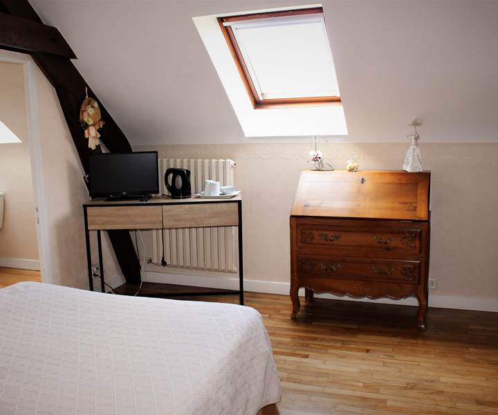 Chambre rose, ferme de la Gautraie, St James-presta