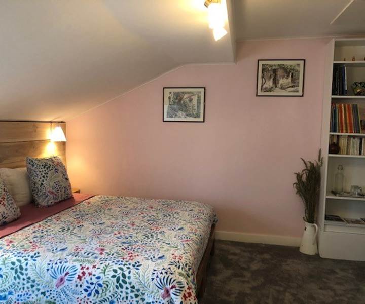 VUE D ENSEMBLE CHAMBRE LEONIE-presta