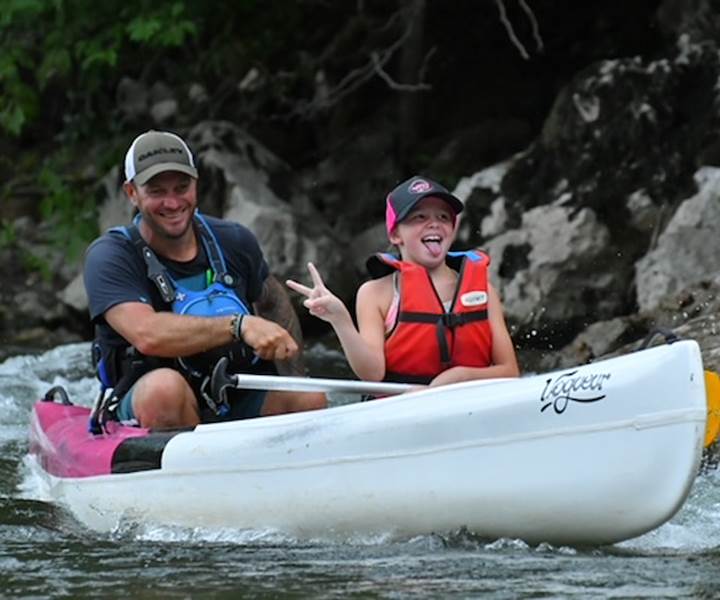 guide-canoe-kayak-ardèche-enfant-famille-alain-bateaux-presta
