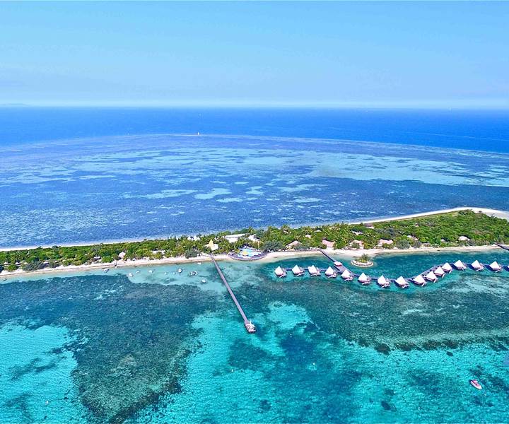 ESCAPADE ISLAND (Maitre)-presta