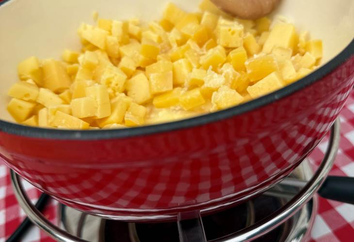fromage dans le caquelon