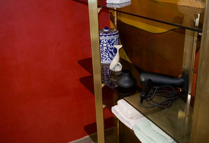Vue salle de bain studio détail