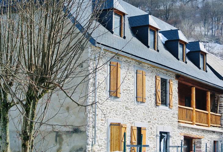 La maison vue depuis la rue