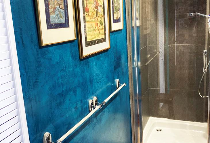 Salle de bain douche chambre double classique