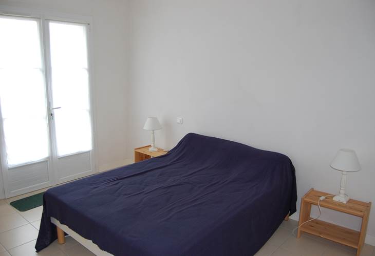 chambre grand lit