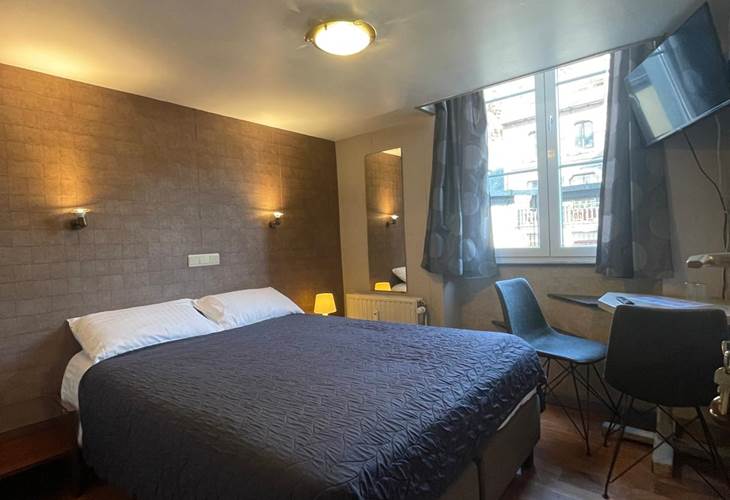 Vue globale de cette petite chambre 1 Twin ou Double pour bien se rendre compte de sa description mais pas de sa dimension.