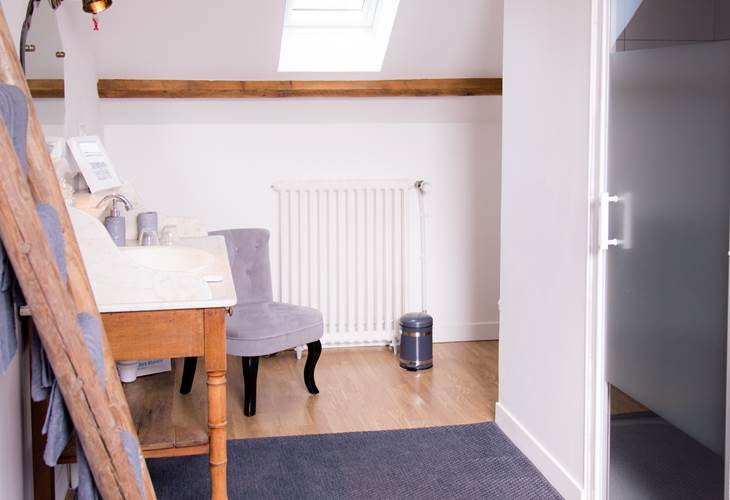 Suite La Garence, espace salle de bain