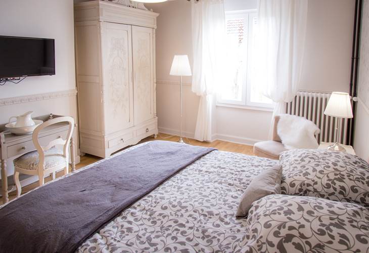 CHAMBRE JEANNINE
