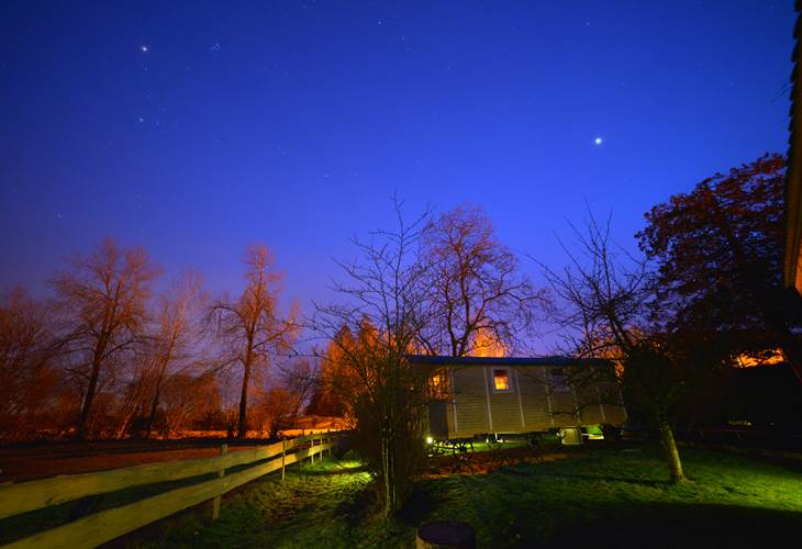 Insolites Chimay roulottes nuit