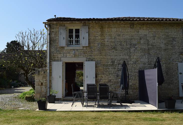 Terrasse privative avec jardin partagé