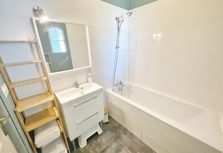 La Maison Voyage 41 - SDB baignoire - Suite Familiale Magie