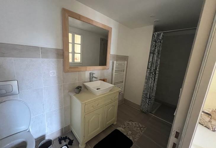 domaine des pierres blanches_petit gite_sdb