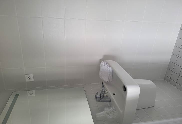 chambre5 sdb 01