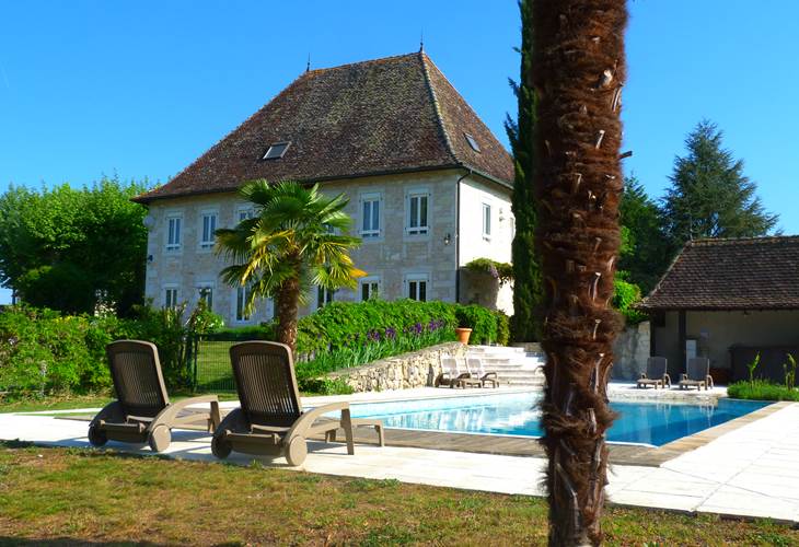 Manoir et piscine