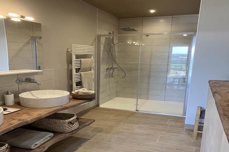 Le nid du coucou - chambre Gaïa - salle de bain