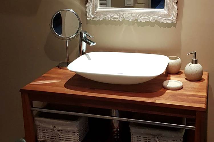 lavabo de la salle d'eau
