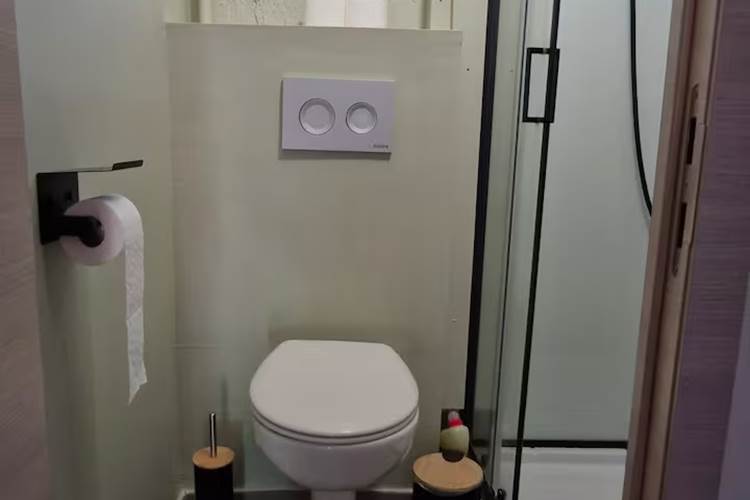 Salle de douche: et WC Casa Gaumaise