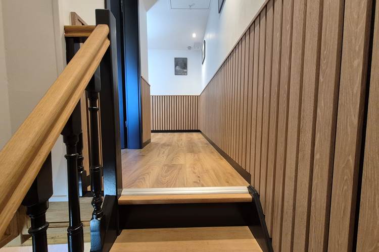 HALL HAUT