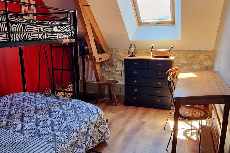 Chambre 3 couchages Les Eyzies