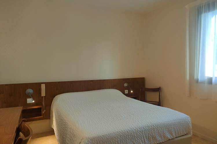 Chambre double lumineuse chez Locaplage à Taussat-les-Bains