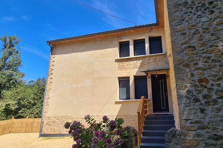 accèsindépendant/parkingmoto/parkingvoiture