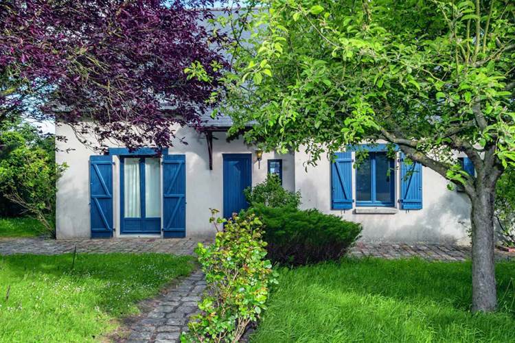 Gite pour 12 personnes au mont Saint Michel, à Courtils, entrée coté jardin