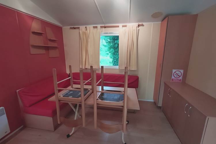 SALLE-A-MANGER