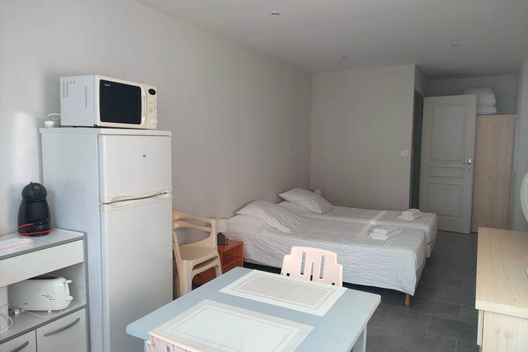 locaplage-baïne-studio17-03-vue-depuis-entree.jpg