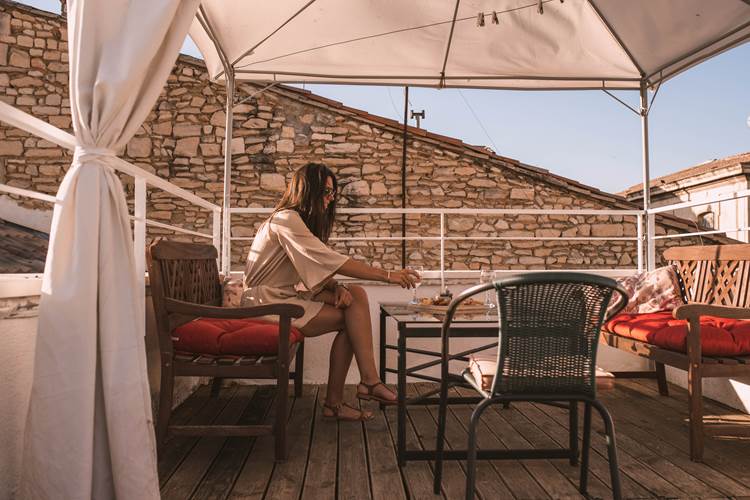 can I stay another day ..