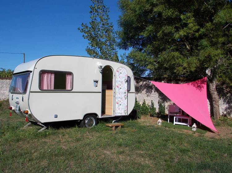 Camping du Petit Gué du Roi Caravane Rétro